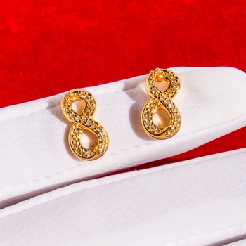 Seraphina Studs