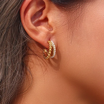 Céleste Curve Studs