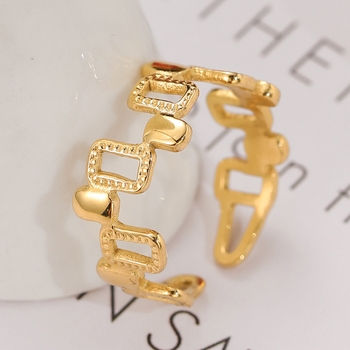 Evolé Ring