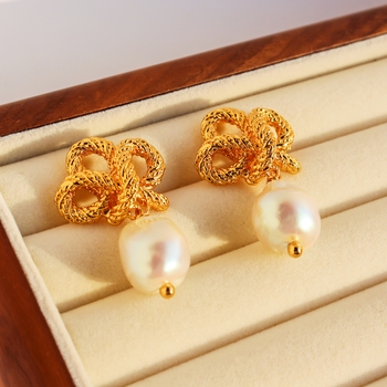 Celene Pearl Drop Earrings - Default M